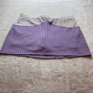 Nike White and Violet Sport Skorts Size Medium